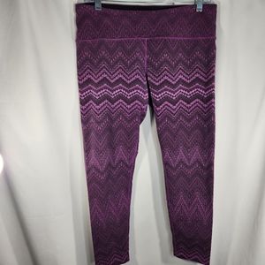 Tuff Athletics Purple Wavy Pattern Athletic Leggings w/Zipper Pocket Size Large